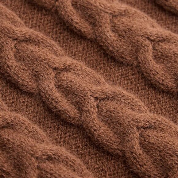 NWT CIDER Women’s Sleeveless Sweater Turtleneck Cable Knit Cropped Vest - Picture 3 of 6